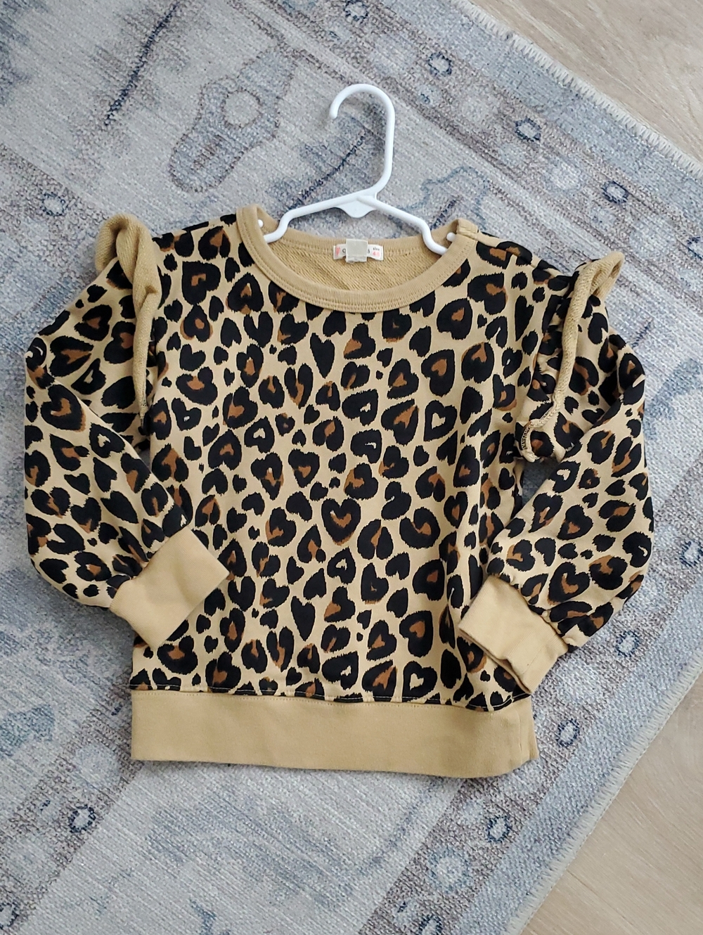 Crewcuts Girls Animal Print Cheetah Hearts Ruffe Sweatshirt Top  Sz4-5